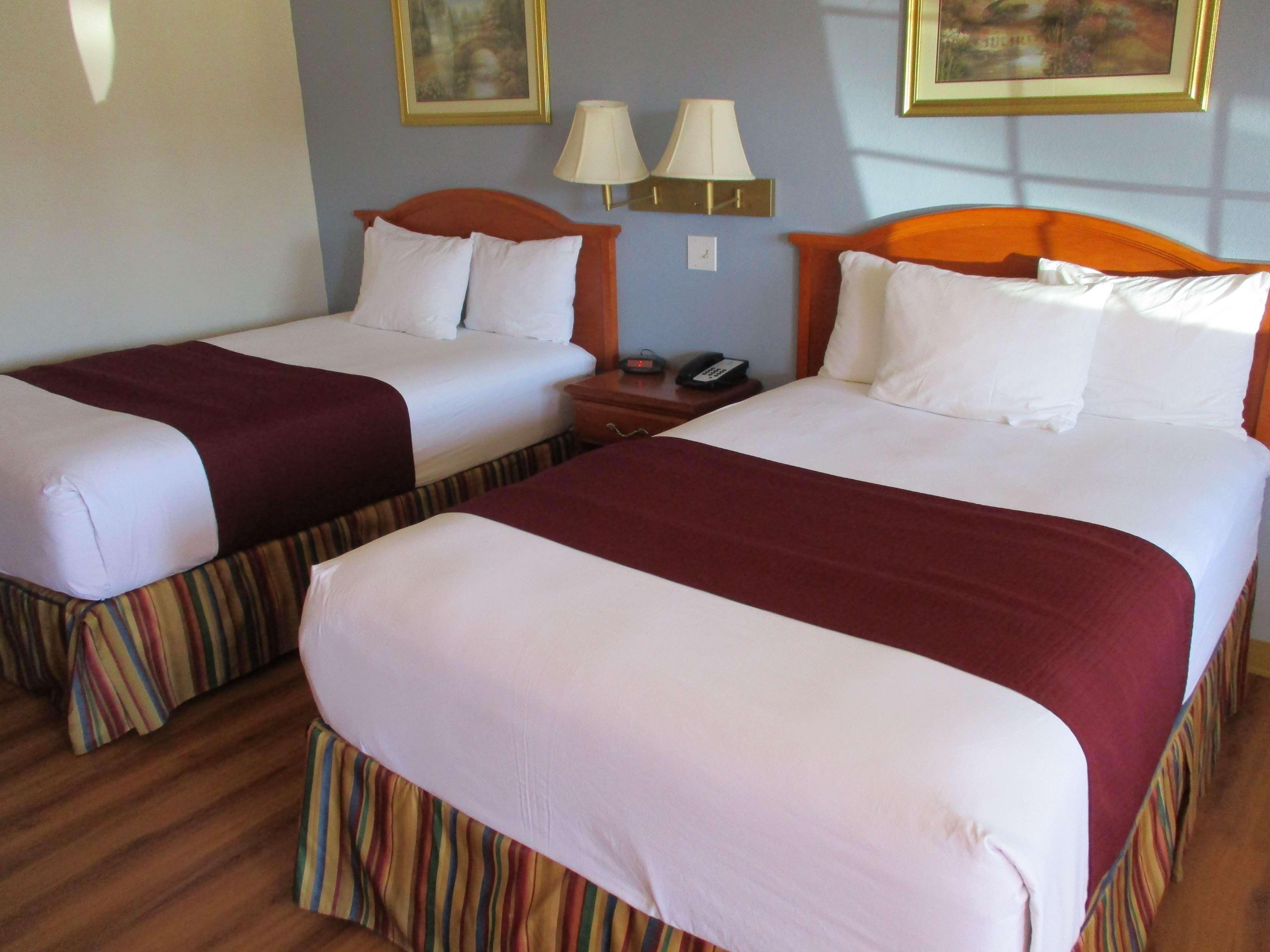Best Western Palestine Inn Экстерьер фото