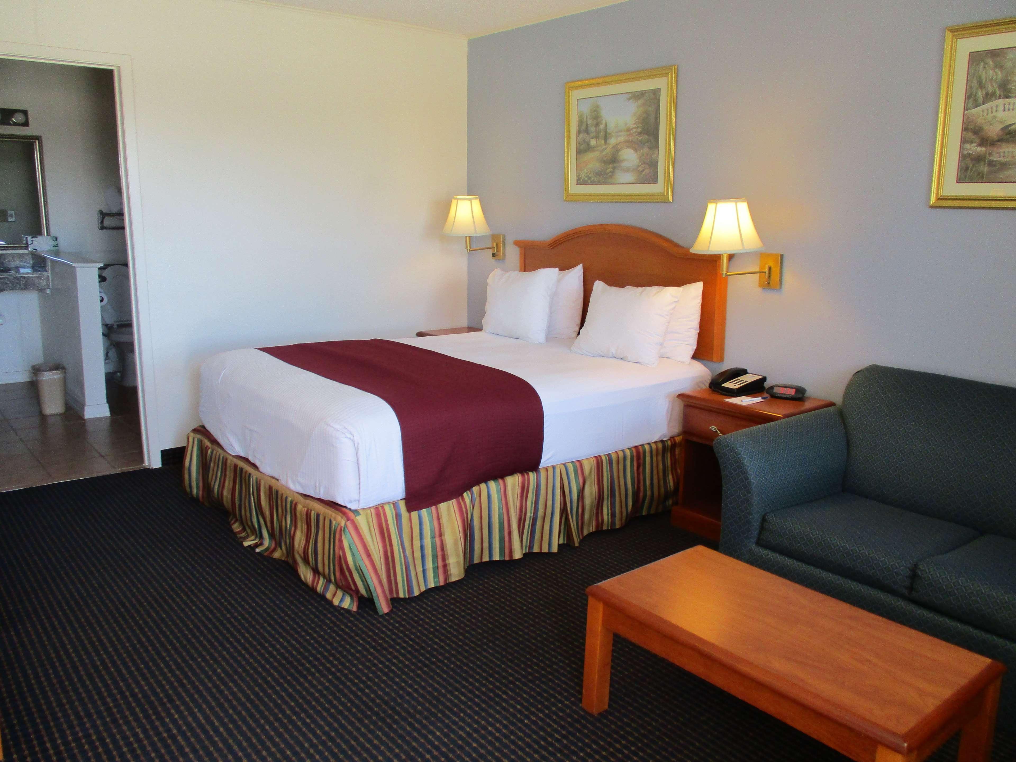 Best Western Palestine Inn Экстерьер фото