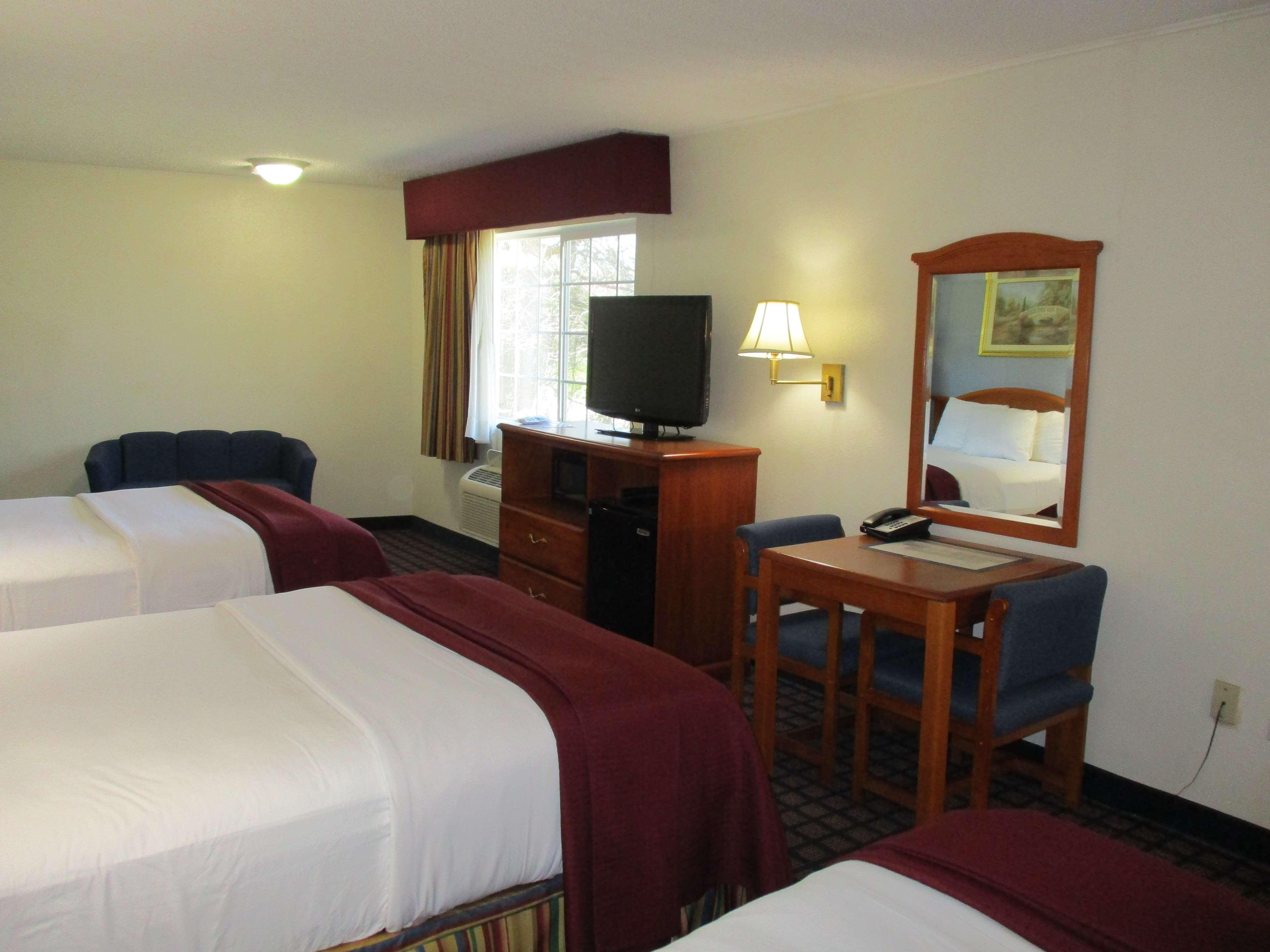 Best Western Palestine Inn Экстерьер фото