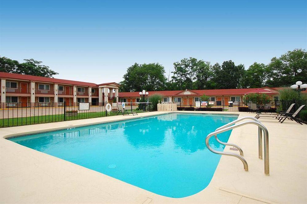 Best Western Palestine Inn Экстерьер фото